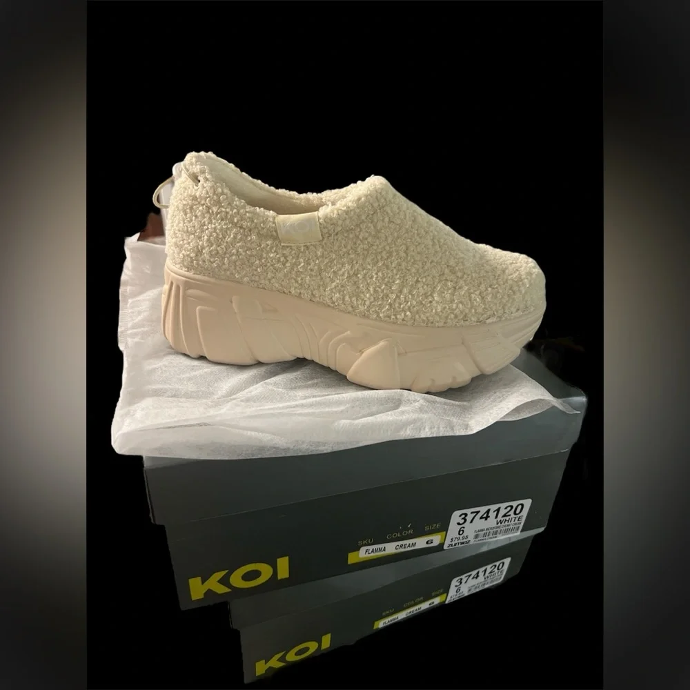 KOI FLAMMA MICROFIBRE CHUNKY CREAM PLATFORM‎ SHOES SLIP ON